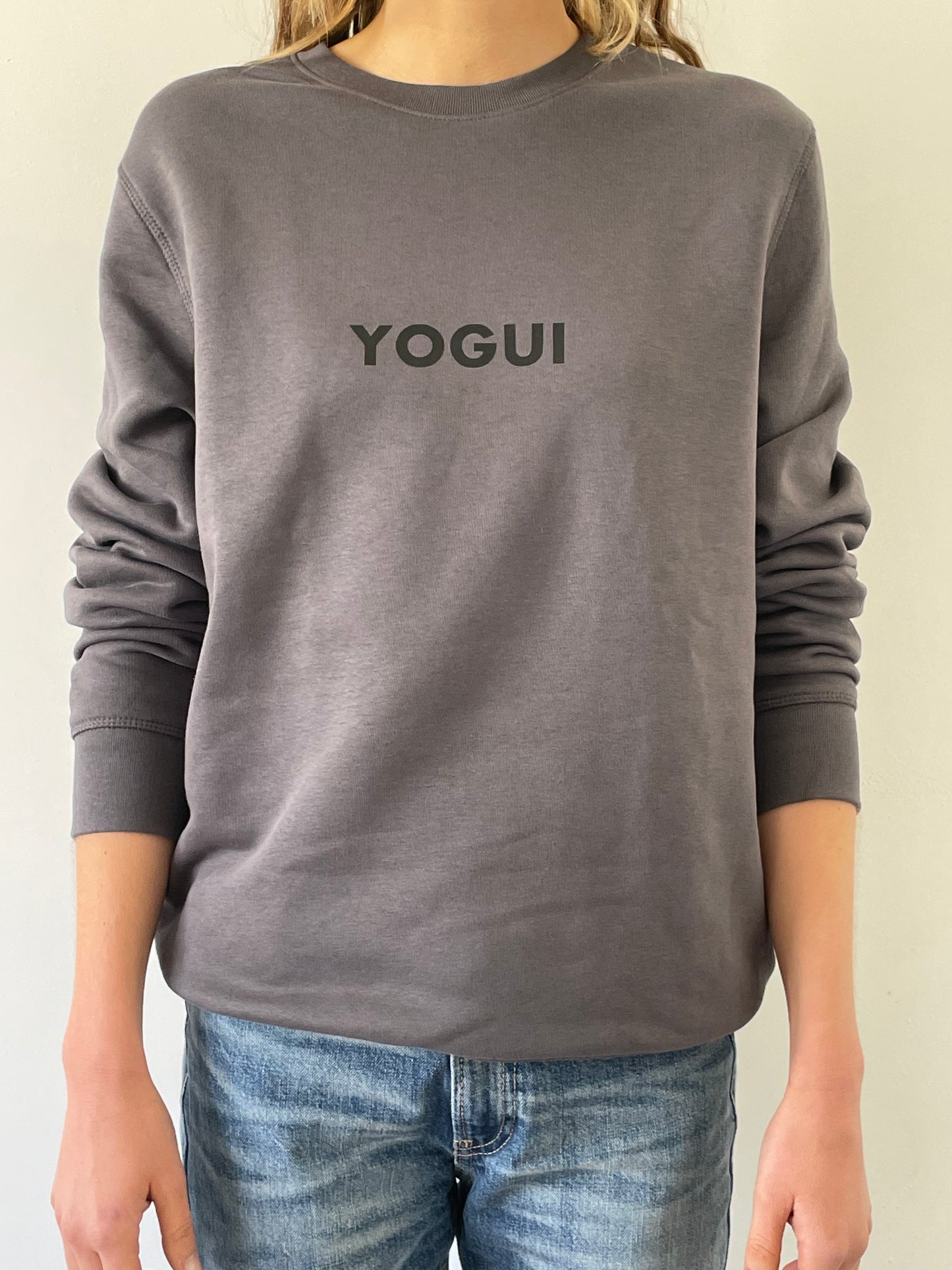 Sudadera Yogui Gris Carbón